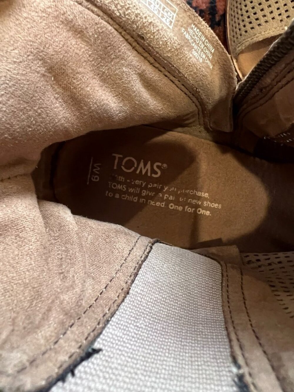 TOMS Perforated Peep Toe Bootie Heels Tan Suede Size 9 - Picture 3 of 6